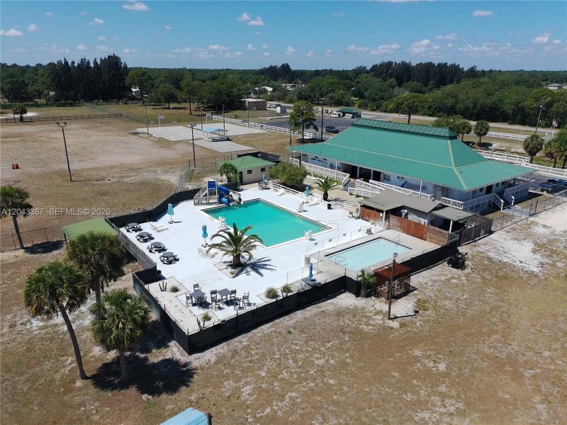 Community amenities in , Clewiston (Image 58). Community amenities in , Clewiston (Image 58).