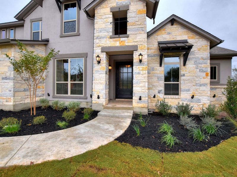 Representative exterior details of a home built from the Madera II by Giddens Homes in Scofield Farms Estates, Georgetown (Image 109).