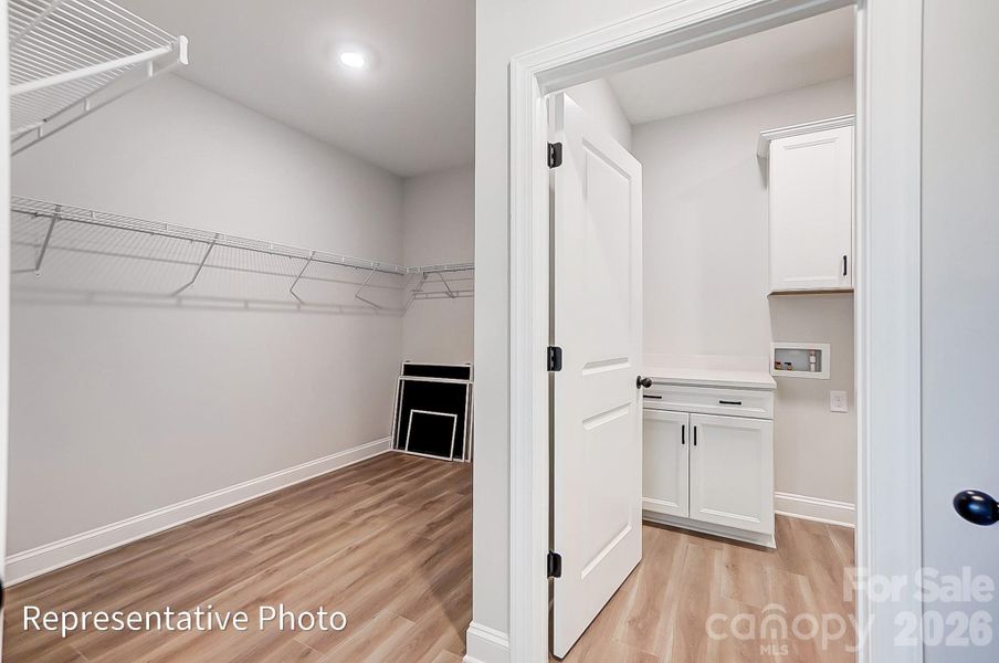 Walk in closet Walk in closet