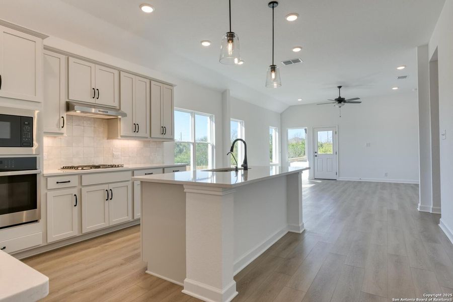Furnished interior view inside a new home in Arcadia Ridge, San Antonio (Image 5). Furnished interior view inside a new home in Arcadia Ridge, San Antonio (Image 5).