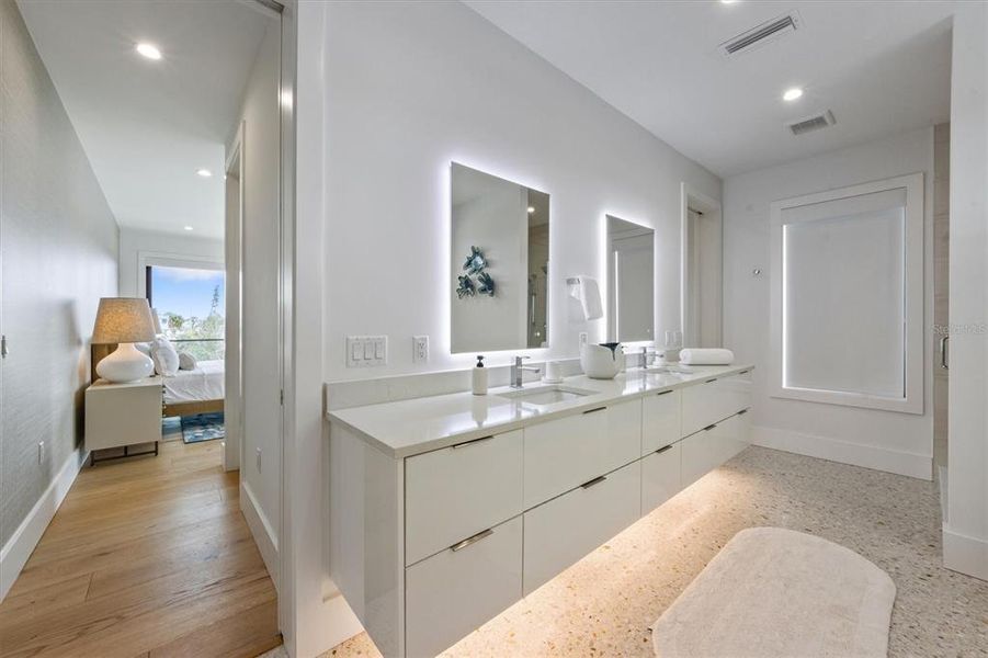 Furnished interior view inside a new home in , Holmes Beach (Image 37).