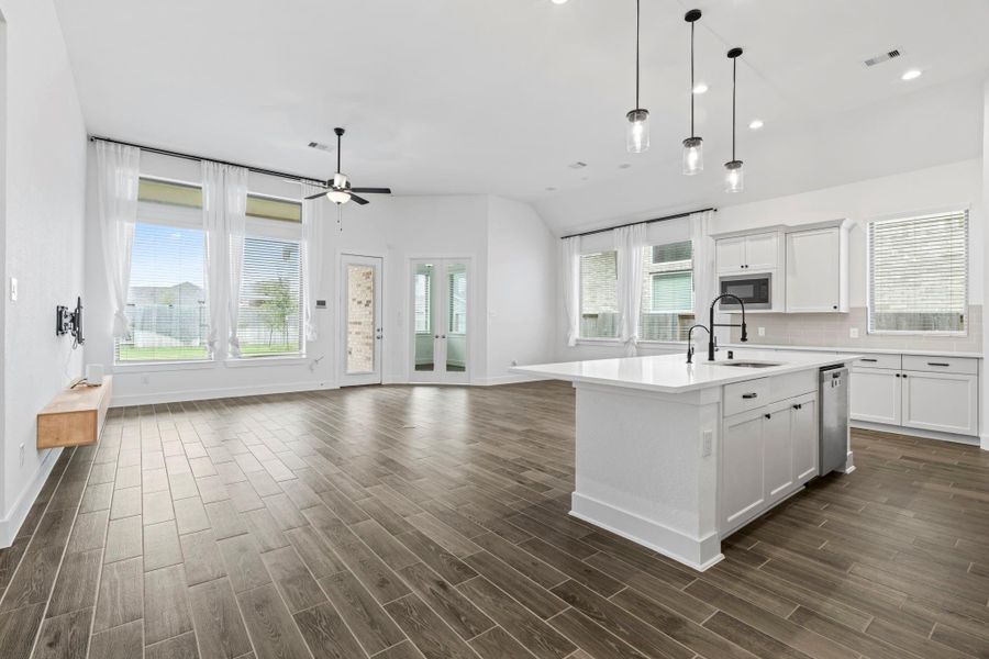 Image 21 of a home in Meridiana.