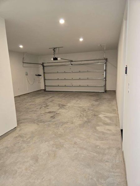 Spacious, unfurnished interior of a new home in , Richmond (Image 29).