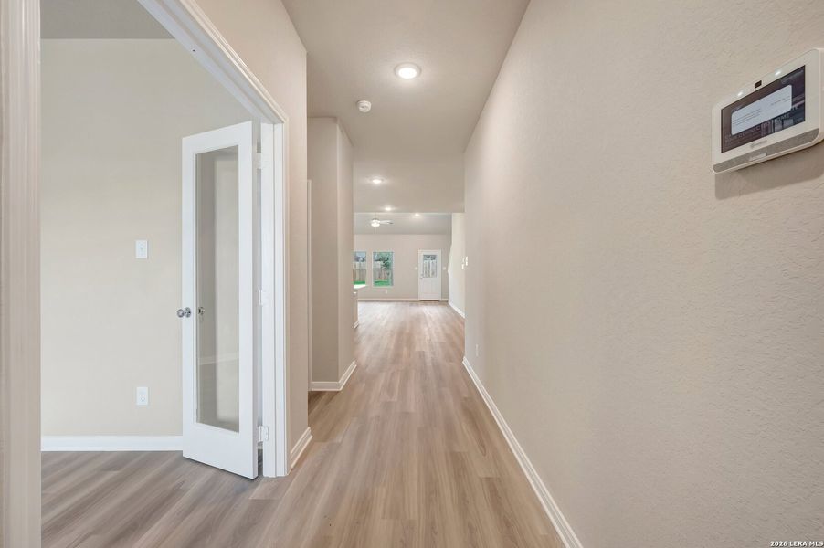 Spacious, unfurnished interior of a new home in Agave, San Antonio (Image 38).