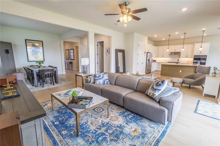 Furnished interior view inside a new home in Parkview Reserve, Orlando (Image 43). Furnished interior view inside a new home in Parkview Reserve, Orlando (Image 43).