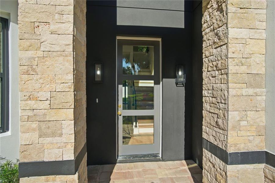 Exterior details and patio area of a home in , Belle Isle (Image 31).