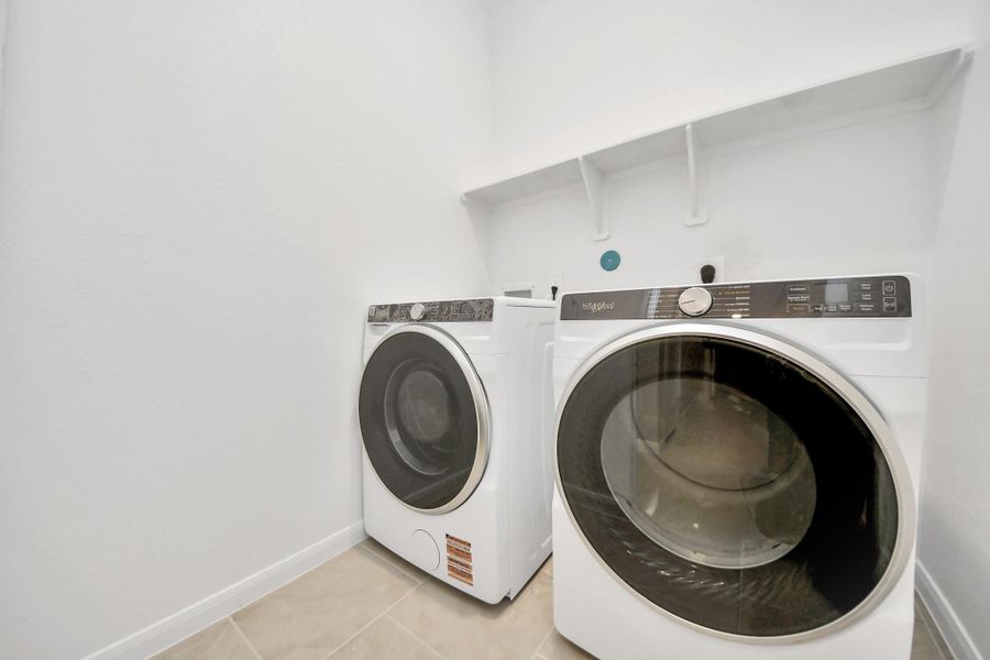 Close-up of interior finishes inside a home in Montgomery Ridge: Landmark Collection, Montgomery (Image 13).