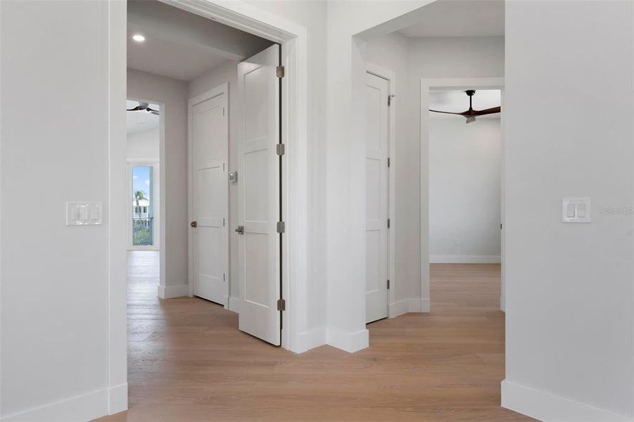 Spacious, unfurnished interior of a new home in , Sarasota (Image 53).