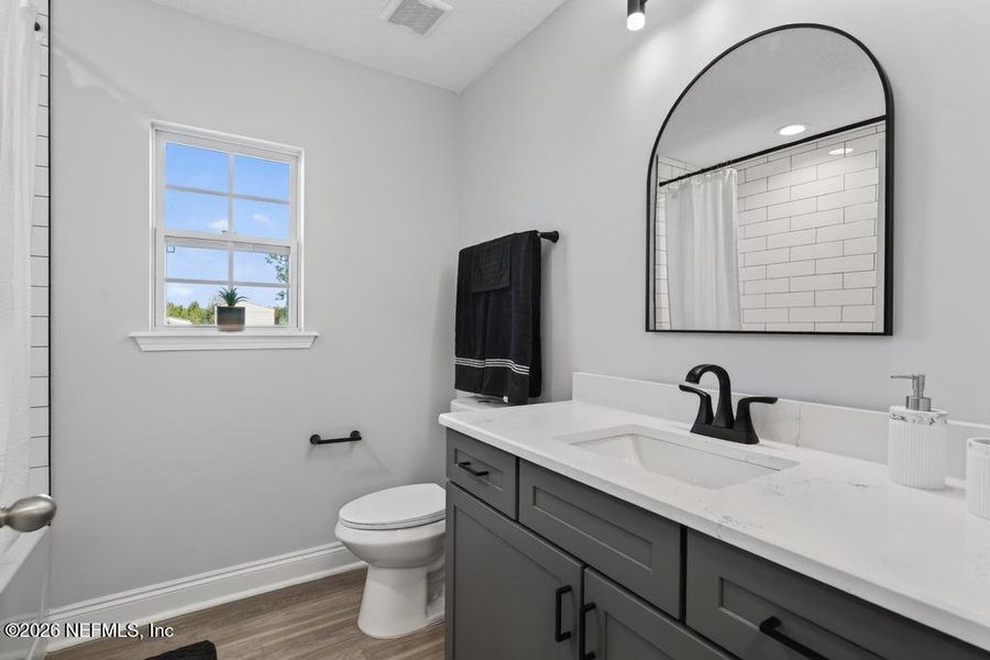 Furnished interior view inside a new home in , Callahan (Image 56).