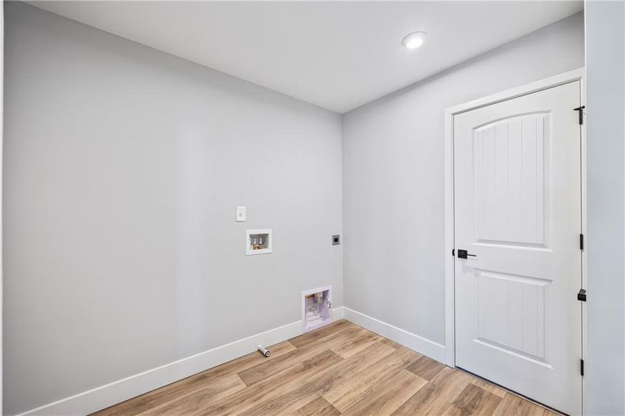 Spacious, unfurnished interior of a new home in , Hoschton (Image 31).