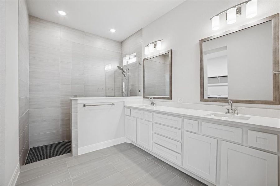 Furnished interior view inside a new home in Terraces – Classics, Rockwall (Image 11). Furnished interior view inside a new home in Terraces – Classics, Rockwall (Image 11).