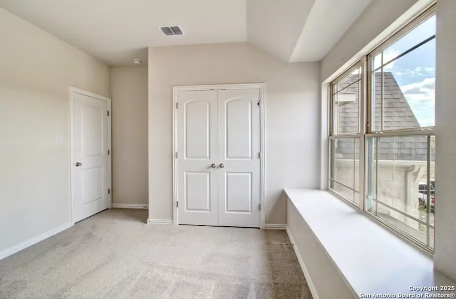 Image 31 of a home in The Crossvine. Image 31 of a home in The Crossvine.