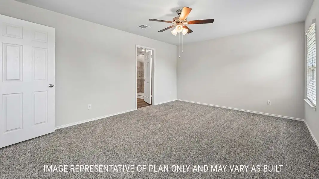 Representative unfurnished interior of a home built from the Madison by D.R. Horton in Wildwood Estates, Nolanville (Image 18).