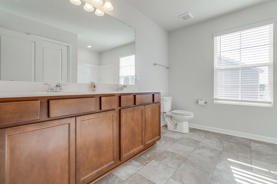 Furnished interior view inside a new home in Haynes Park, Columbia (Image 9).