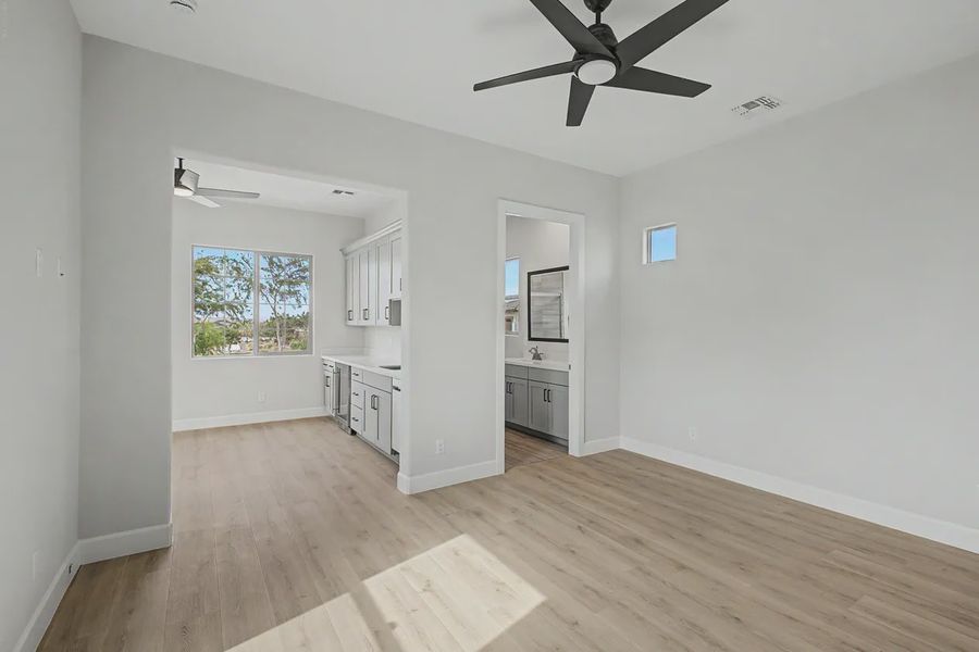 Spacious, unfurnished interior of a new home in Bellero Estates, Queen Creek (Image 26). Spacious, unfurnished interior of a new home in Bellero Estates, Queen Creek (Image 26).