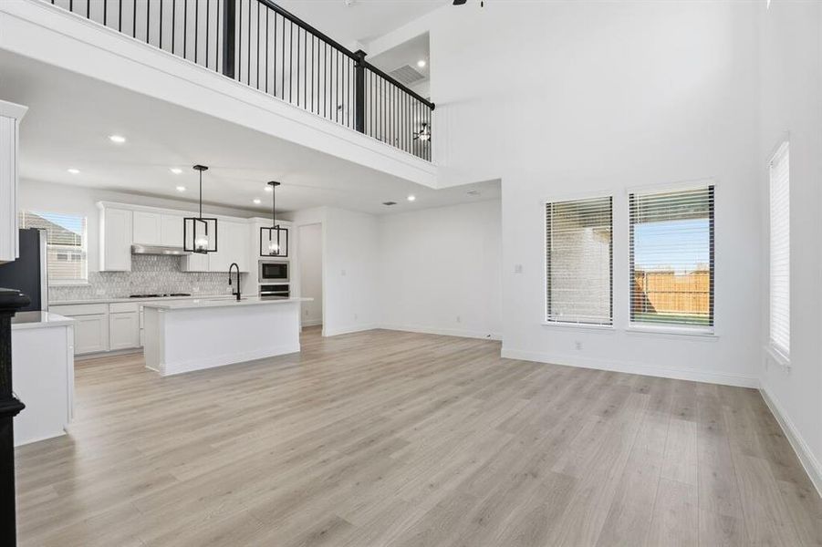 1605 Barnwood ~ Ready Now 1605 Barnwood ~ Ready Now