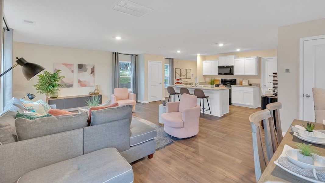 Furnished interior view inside a new home in Fieldcrest Acres, Blountville (Image 13).