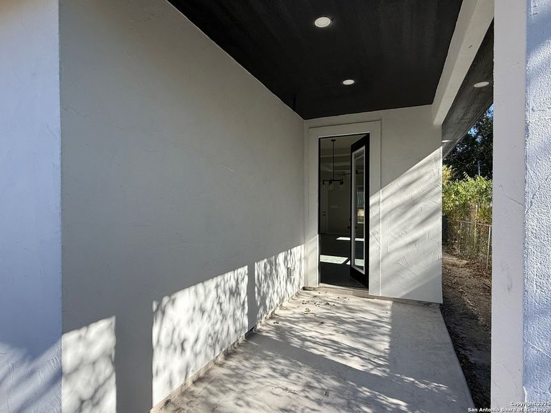 Exterior details and patio area of a home in , San Antonio (Image 3).