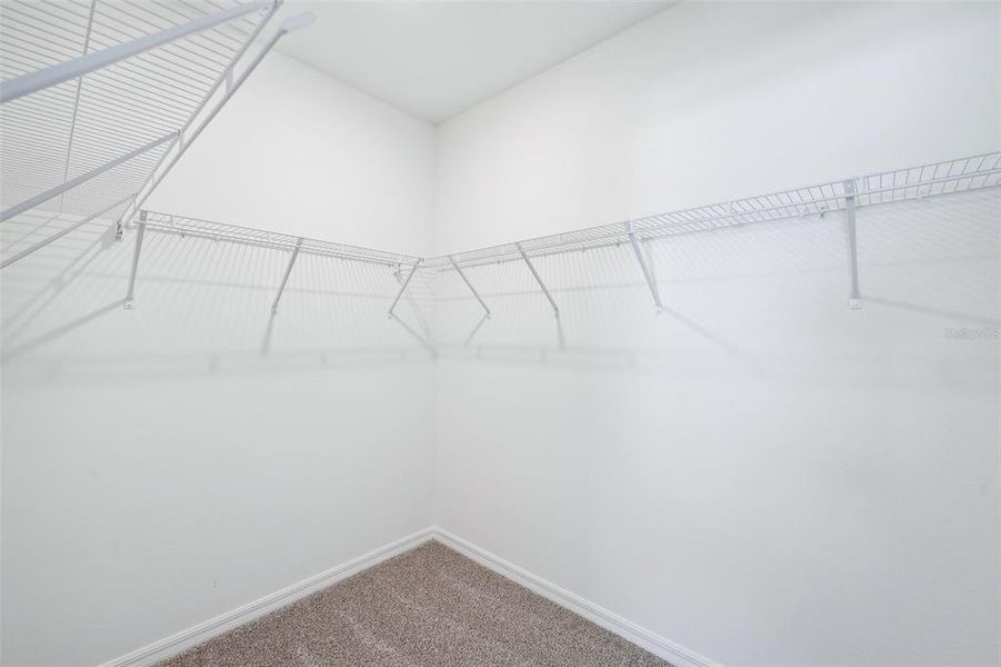 Spacious, unfurnished interior of a new home in Fox Pointe at Rivers Edge, Leesburg (Image 12).