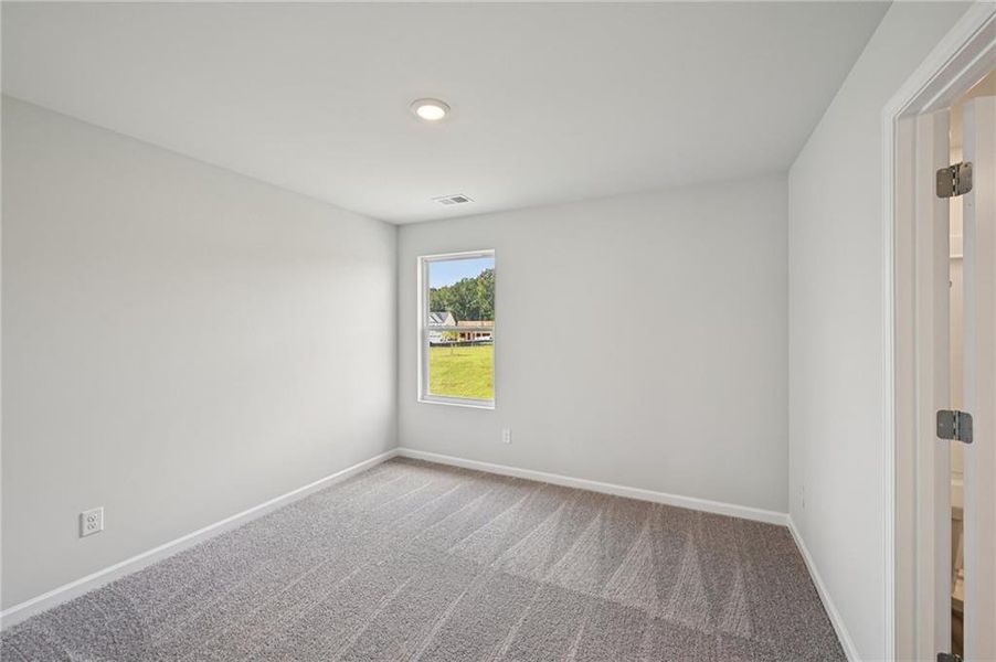 Spacious, unfurnished interior of a new home in Neely Farm, Covington (Image 31).