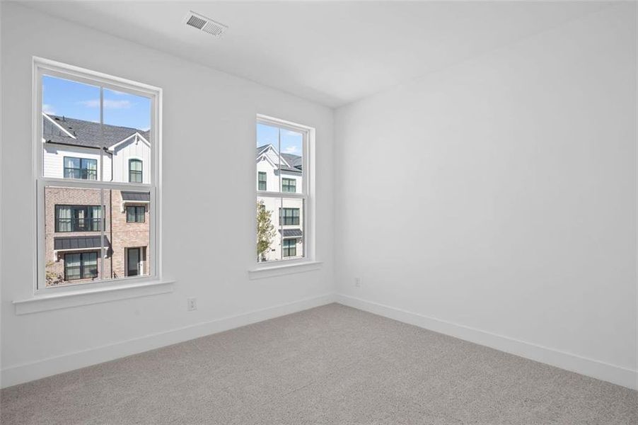 Spacious, unfurnished interior of a new home in , Alpharetta (Image 30).