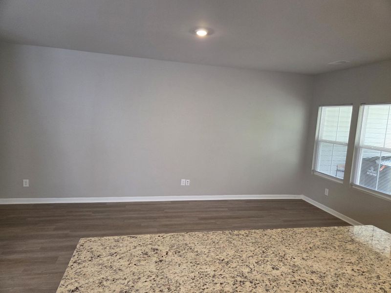 Spacious, unfurnished interior of a new home in , Charleston (Image 8).