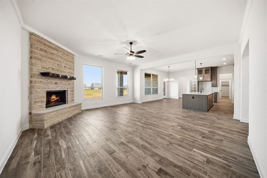 Spacious, unfurnished interior of a new home in , Waxahachie (Image 33).