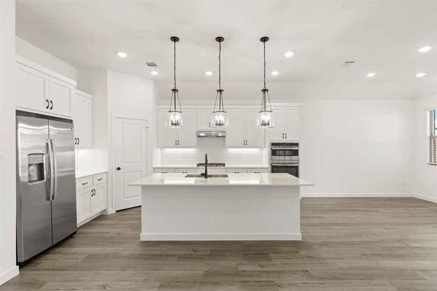 12. 2412 Yaupon - Kitchen