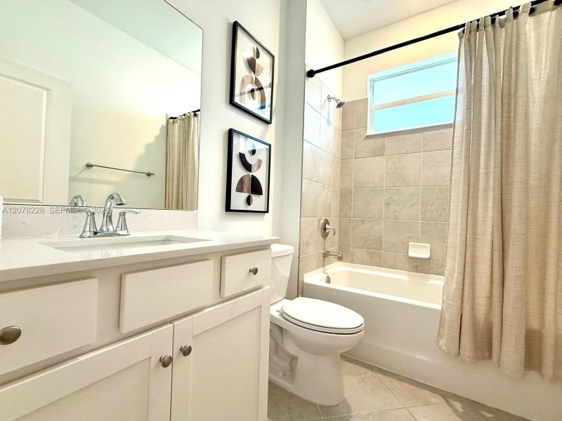 Furnished interior view inside a new home in , Lehigh Acres (Image 35).