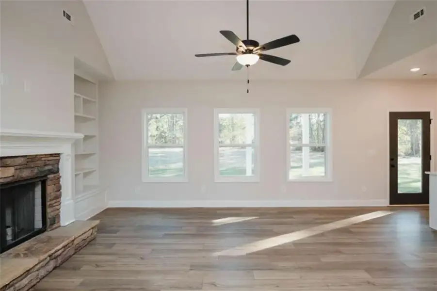 Spacious, unfurnished interior of a new home in , Douglasville (Image 29).