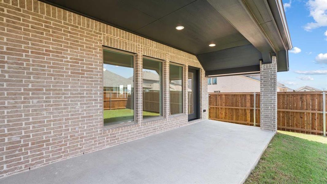 Image 26 of a home in North Sky 55'.