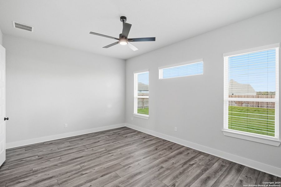 Spacious, unfurnished interior of a new home in Alsatian Oaks, Castroville (Image 48).