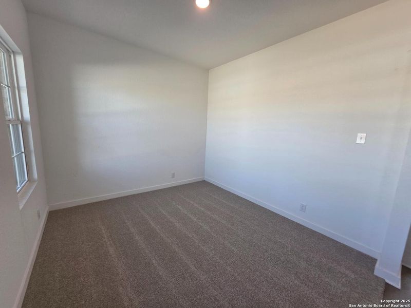 Spacious, unfurnished interior of a new home in , Schertz (Image 21).