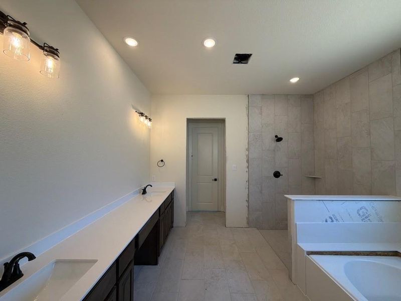 Furnished interior view inside a new home in Eagle Ridge Estates, Weatherford (Image 4).