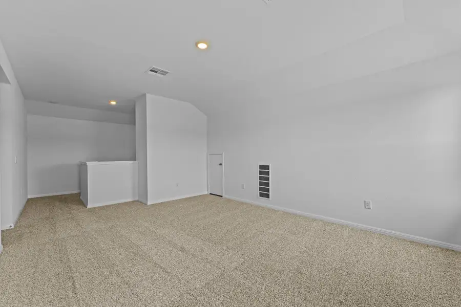 Spacious, unfurnished interior of a new home in , Georgetown (Image 24).