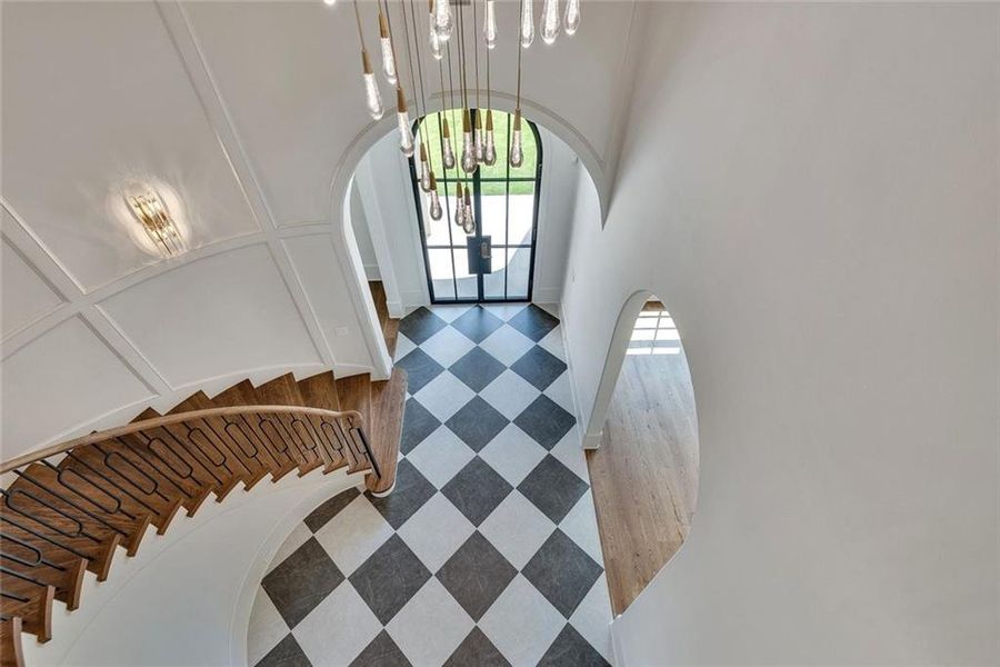 Spacious, unfurnished interior of a new home in , Alpharetta (Image 86).