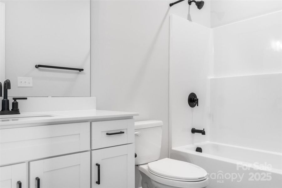 Image 33 of a home in .