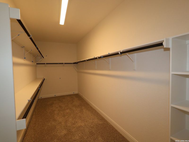 Spacious, unfurnished interior of a new home in Everly Estates, San Antonio (Image 22).