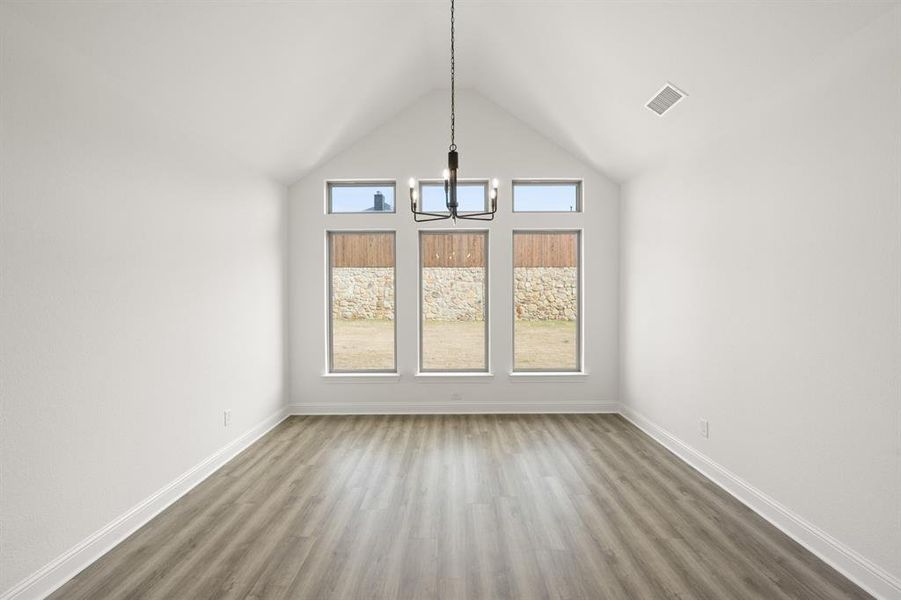 18_328 Alina- DIning-1