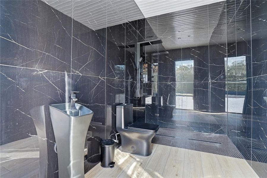 Furnished interior view inside a new home in , Spring Hill (Image 7).