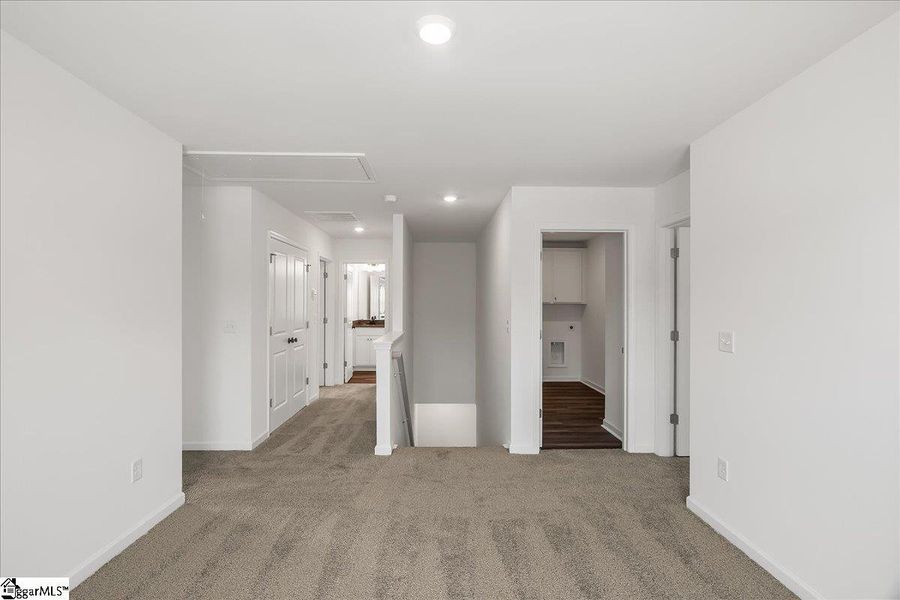 Spacious, unfurnished interior of a new home in Lynbrook, Boiling Springs (Image 29). Spacious, unfurnished interior of a new home in Lynbrook, Boiling Springs (Image 29).