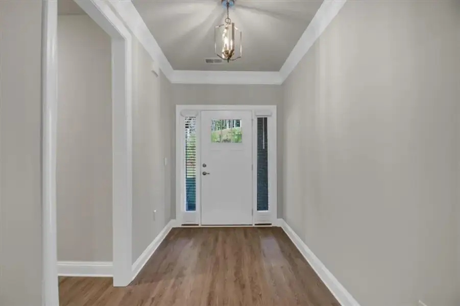 Spacious, unfurnished interior of a new home in Tuscany Hills, Douglasville (Image 32).