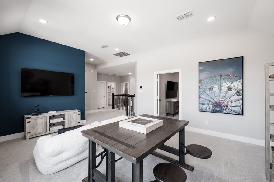 Representative furnished interior of a home built from the Verdin by Tri Pointe Homes in Pecan Ridge, Fulshear (Image 28).