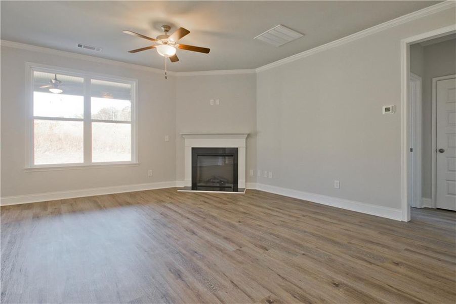Spacious, unfurnished interior of a new home in Highland Park, Stonecrest (Image 34).
