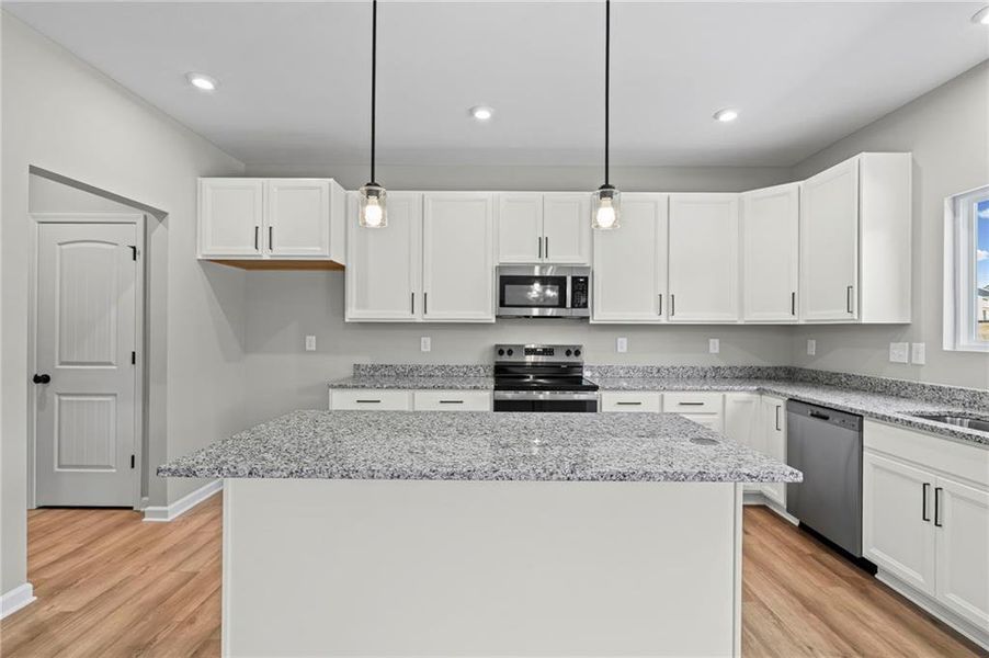 Furnished interior view inside a new home in Twin Lakes, Hoschton (Image 8).