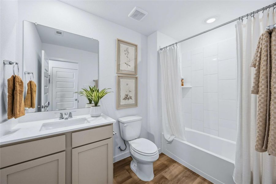 Furnished interior view inside a new home in Highland Court, Houston (Image 12).