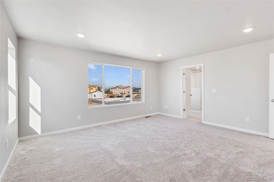 Spacious, unfurnished interior of a new home in Cherry Meadows, Brighton (Image 18).