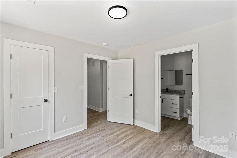 Spacious, unfurnished interior of a new home in , Linwood (Image 23).