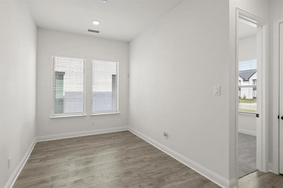 Spacious, unfurnished interior of a new home in Chelsea Commons, Allen (Image 25).