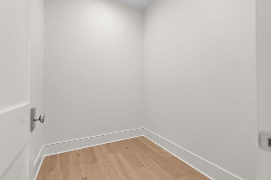 Spacious, unfurnished interior of a new home in , Seabrook Island (Image 43).